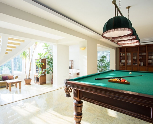 6 FAQs Answered by Professional Pool Table Movers